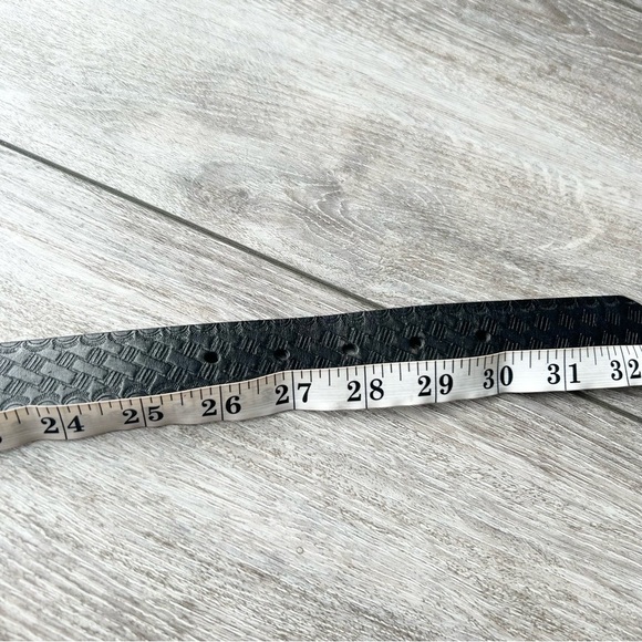 LEVI'S Casual Black Genuine Leather Embossed Belt - Picture 12 of 13